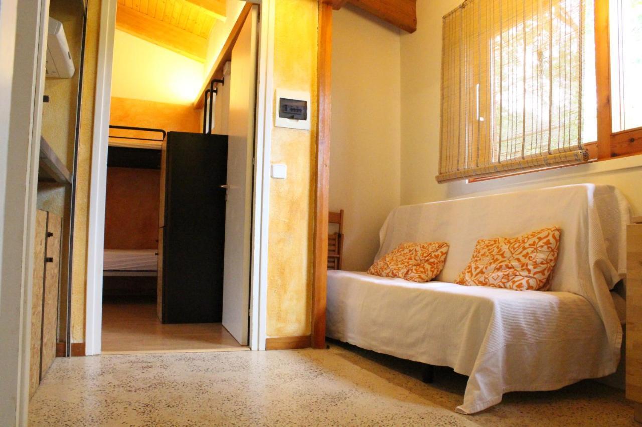 Albergue Mas Pages Sant Esteve De Guialbes Exterior foto